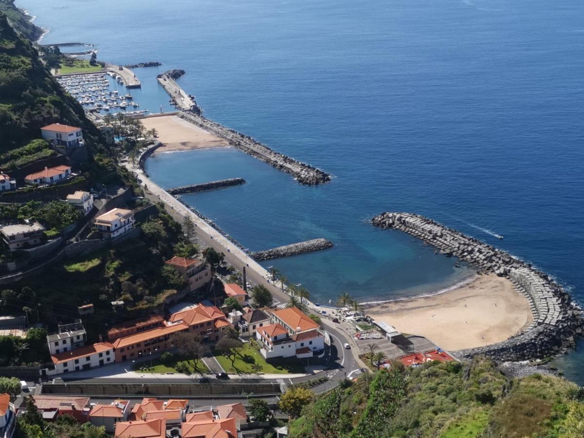 Charming Studios In Calheta Beach - Villa Esmeralda エクステリア 写真