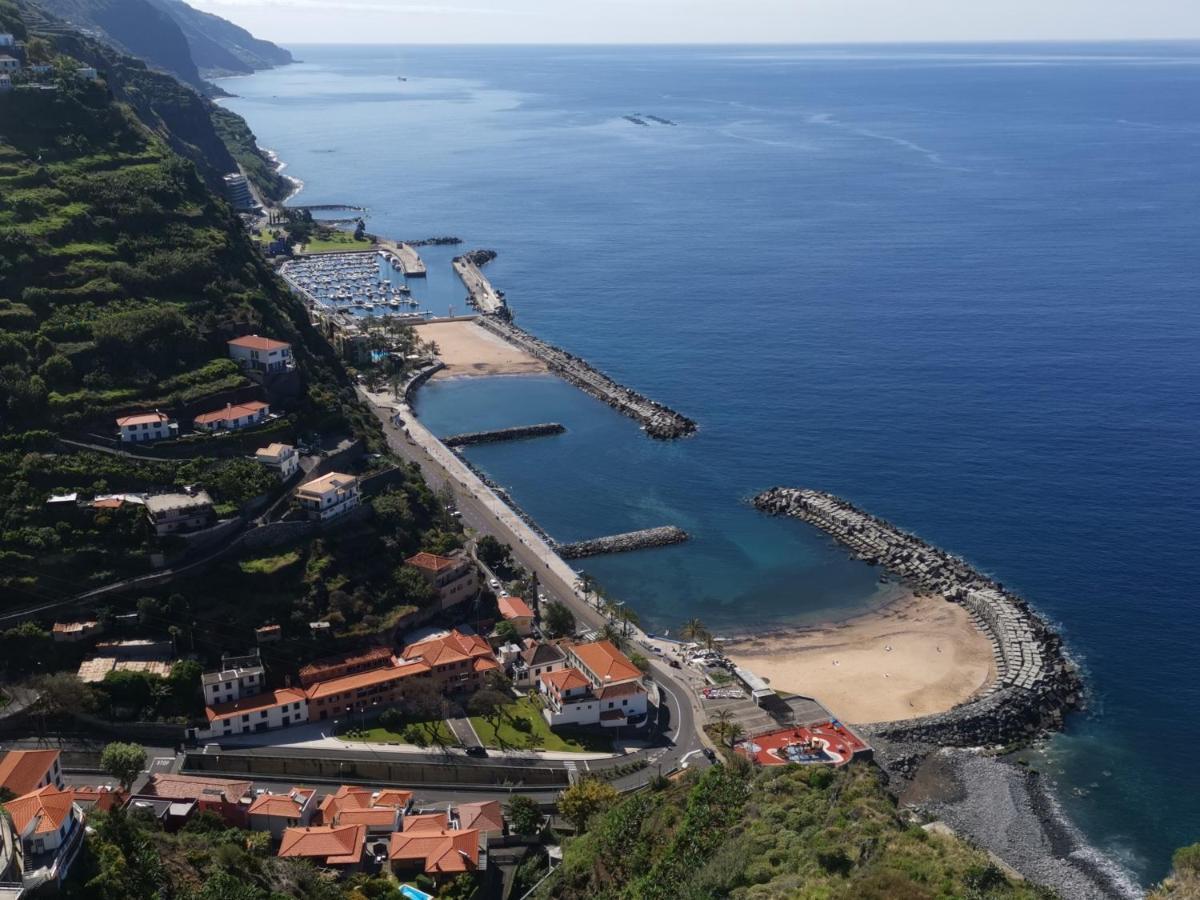 Charming Studios In Calheta Beach - Villa Esmeralda エクステリア 写真